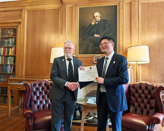 爱齿尔正畸团队荣获英国爱丁堡大学权威认证